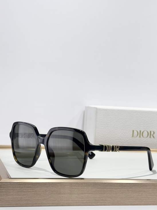 Picture of Dior Sunglasses _SKUfw76989616fw